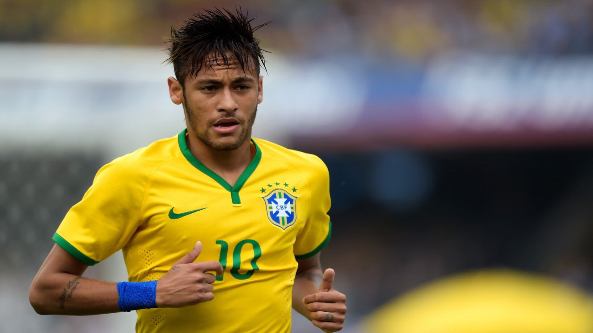 陈芋汐决赛夺冠背后的努力故事，陈芋汐赛后采访哭了视频